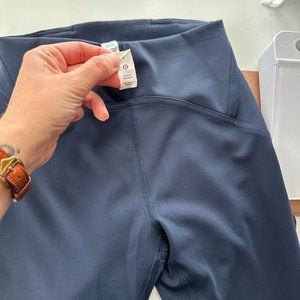 Lululemon InStill High-Rise Tight 25" True Navy SIZE 4